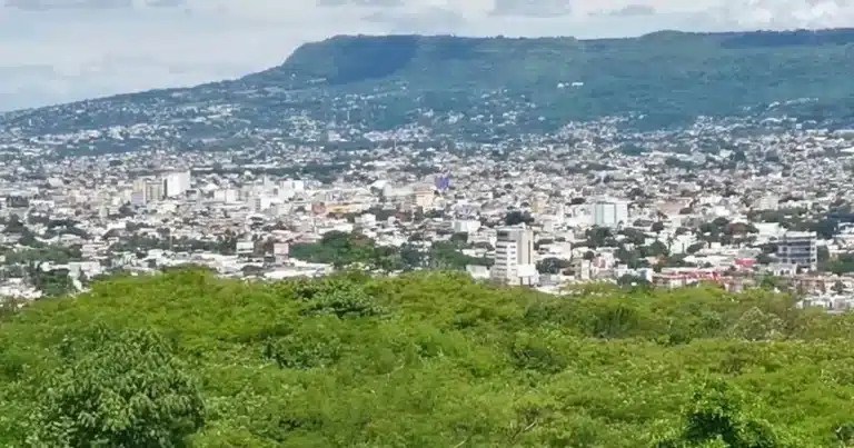 Zona Metropolitana, con calidad del aire aceptable; piden no bajar la guardia